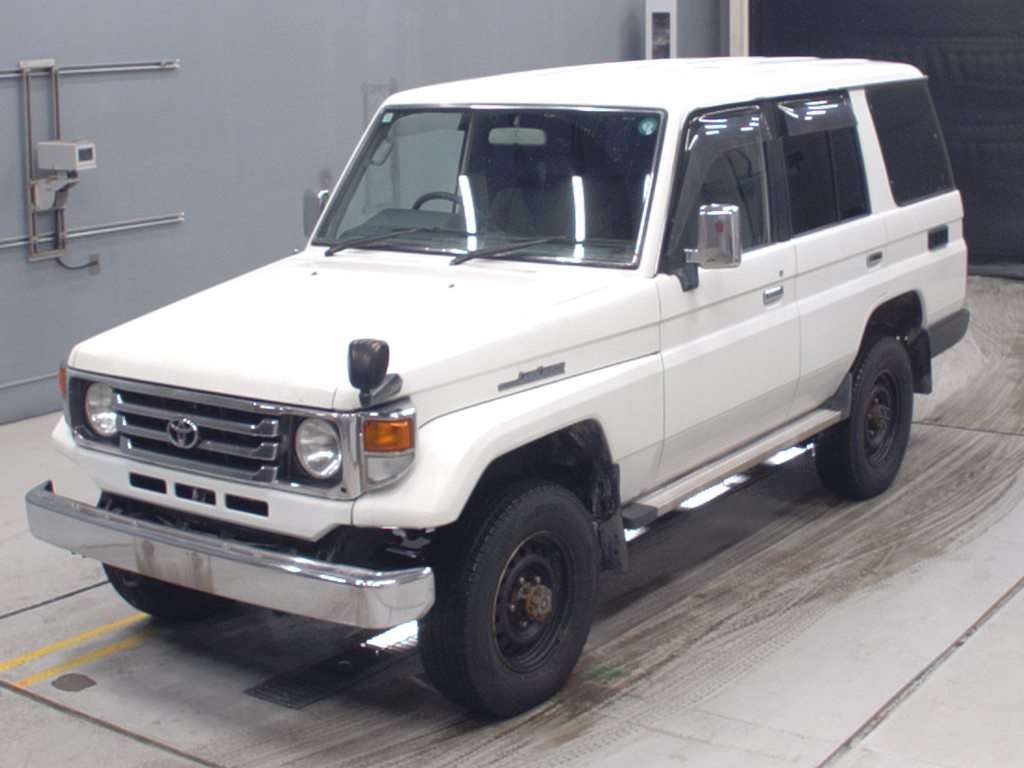 TOYOTA LAND CRUISER 70