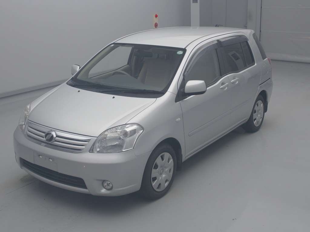 TOYOTA RAUM