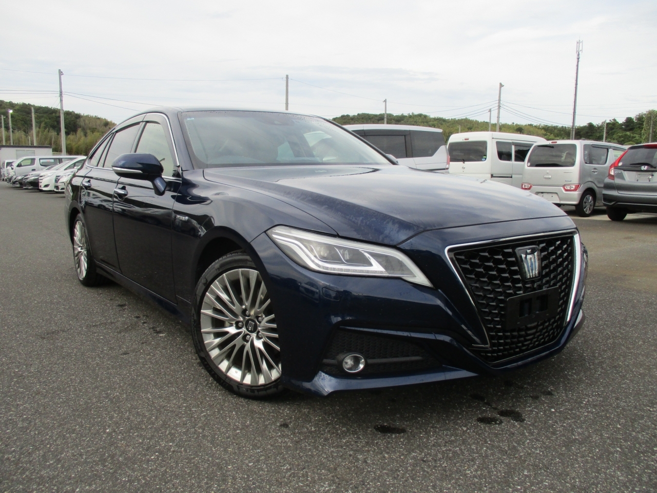 TOYOTA CROWN HYBRID