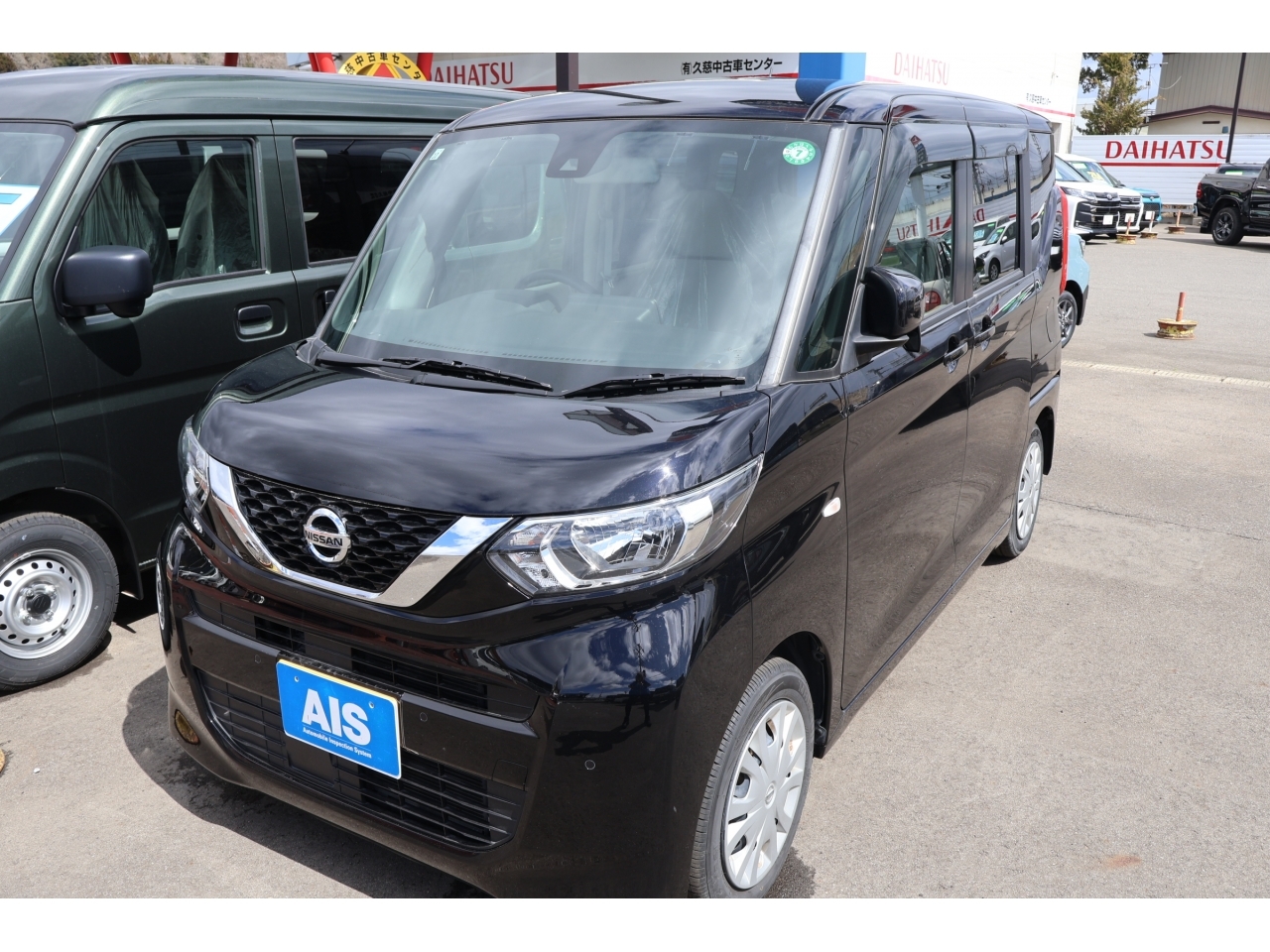 NISSAN ROOX