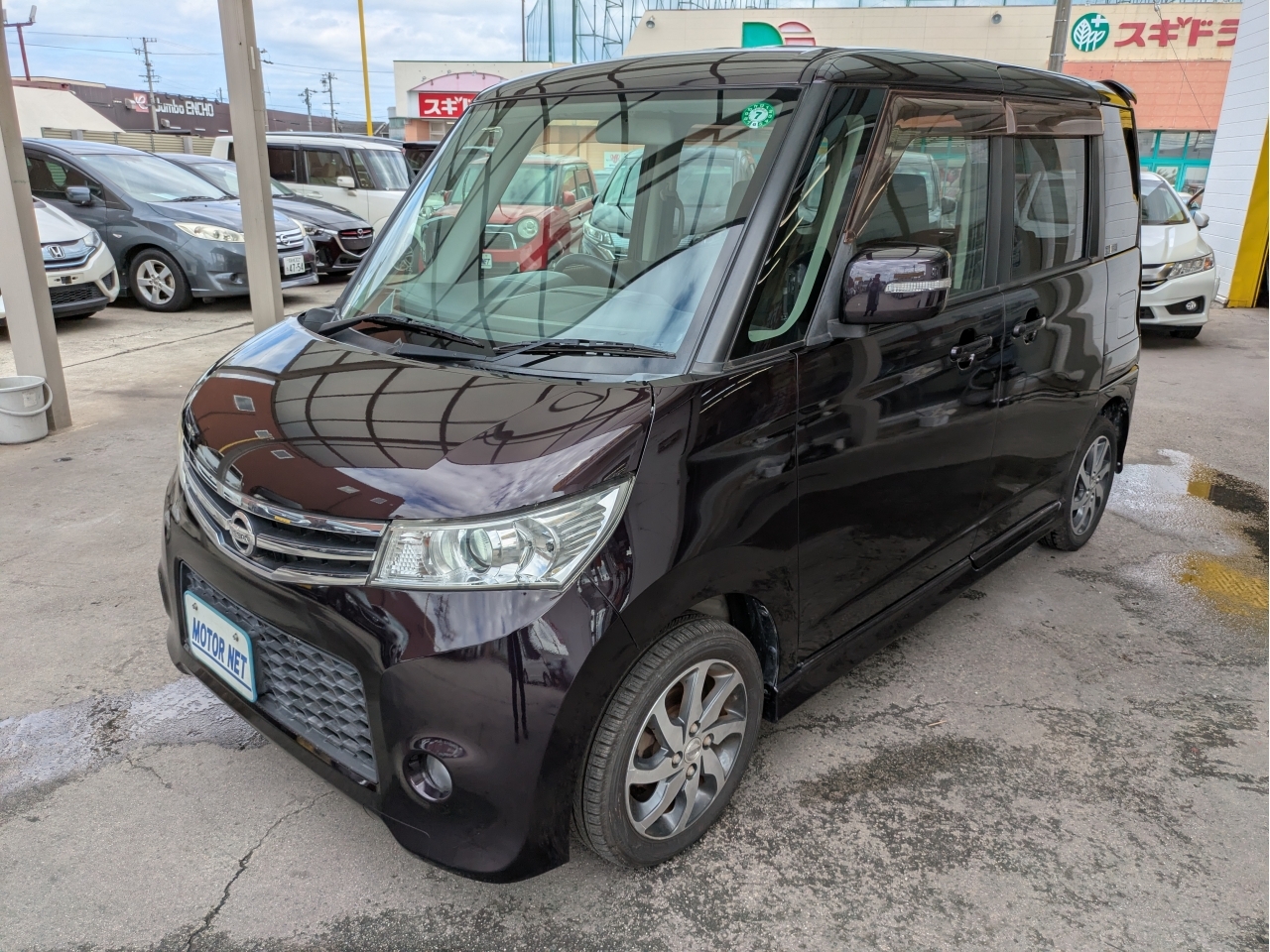 NISSAN ROOX