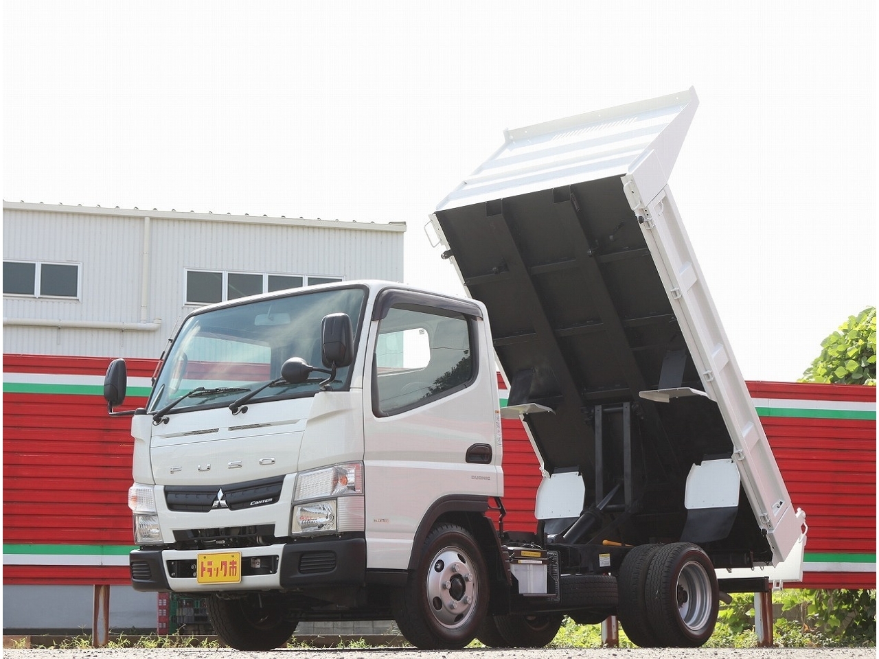 MITSUBISHI CANTER