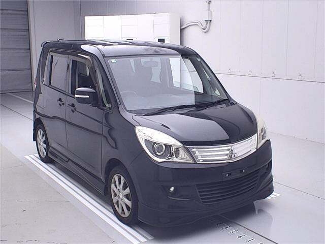 MITSUBISHI DELICA D:2