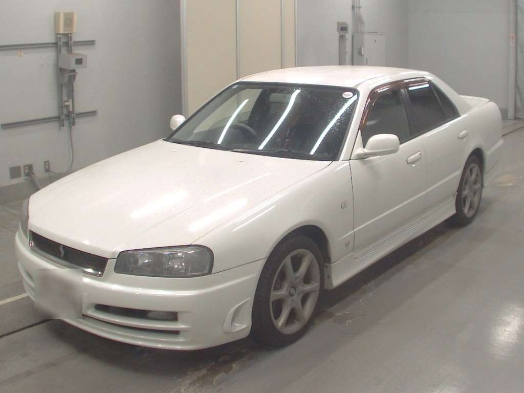 NISSAN SKYLINE