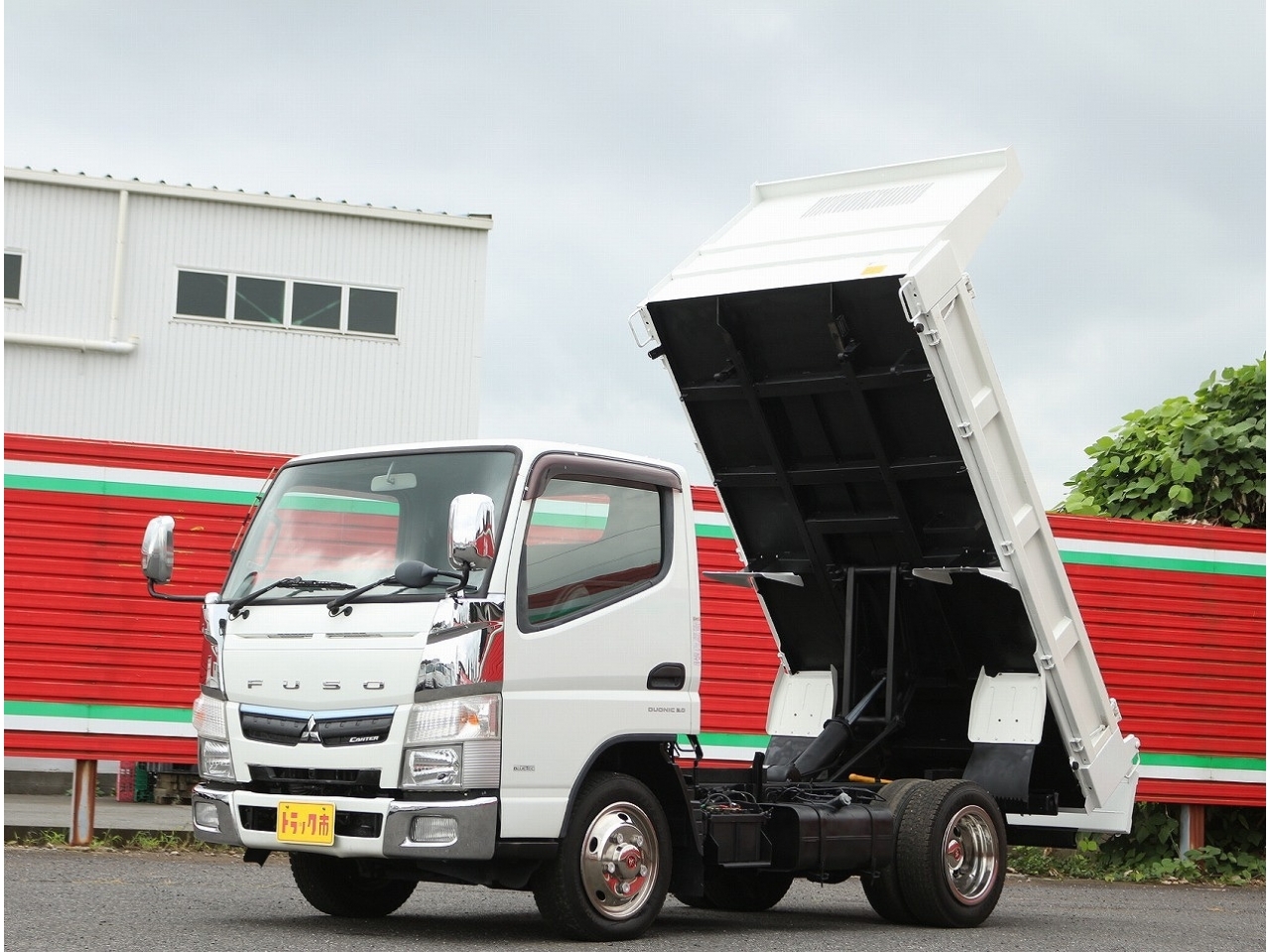 MITSUBISHI CANTER