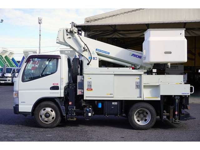 MITSUBISHI CANTER