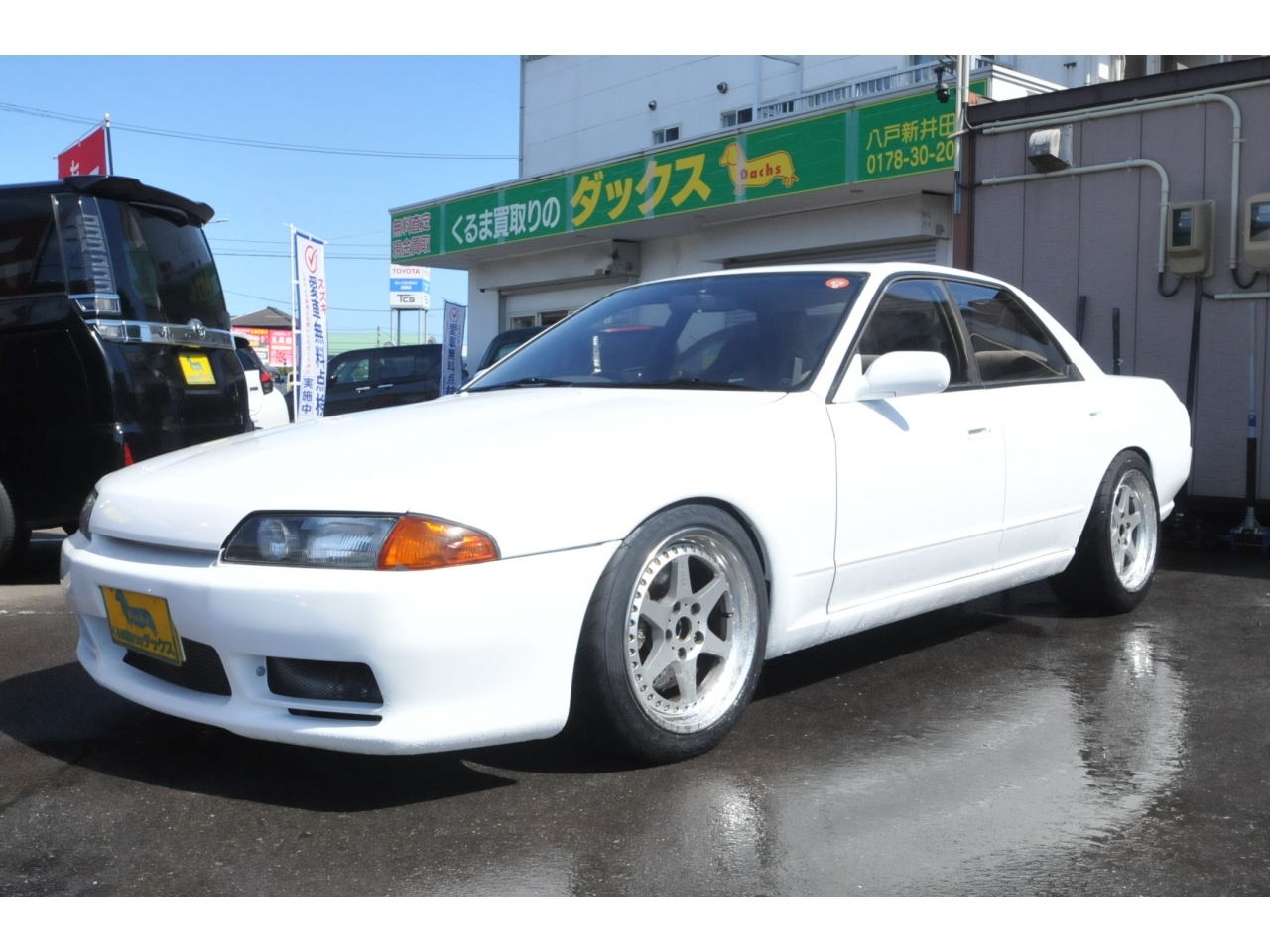 NISSAN SKYLINE
