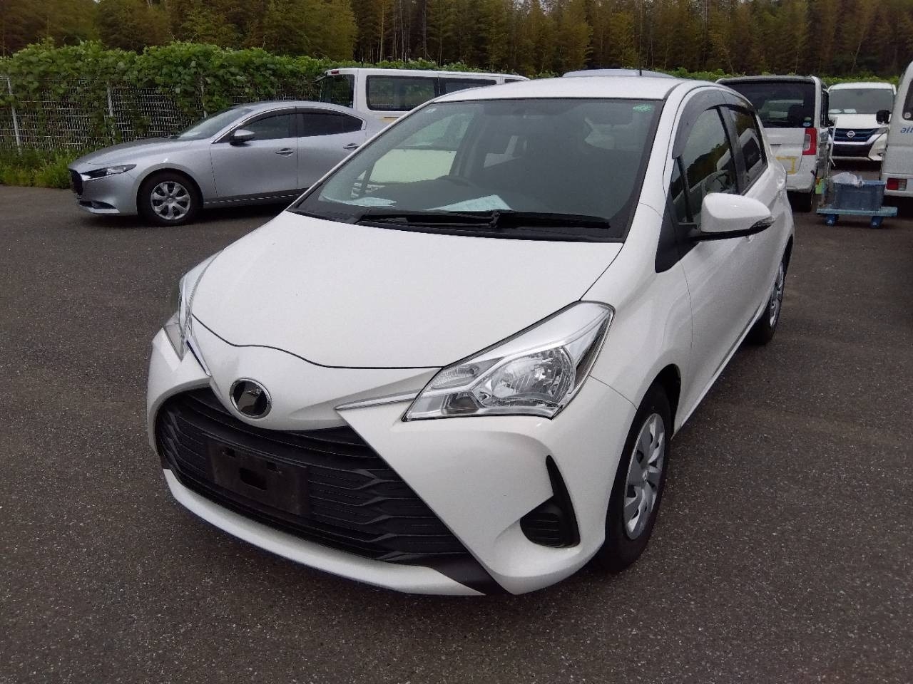 TOYOTA VITZ