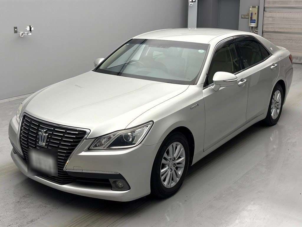TOYOTA CROWN HYBRID