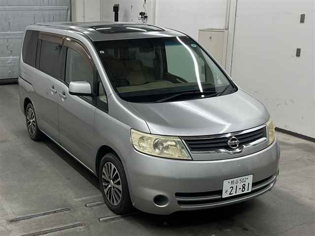 NISSAN SERENA