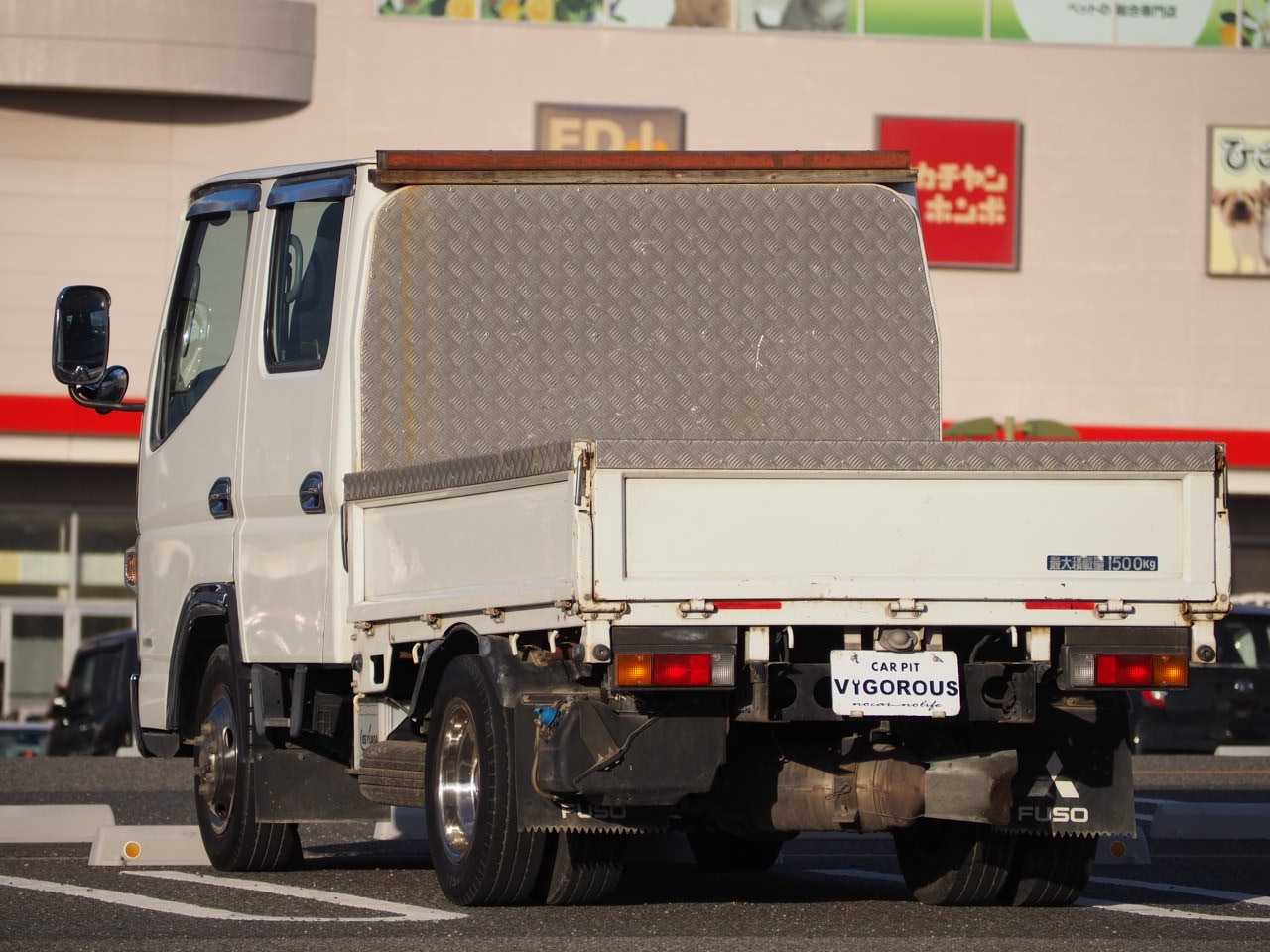 MITSUBISHI CANTER