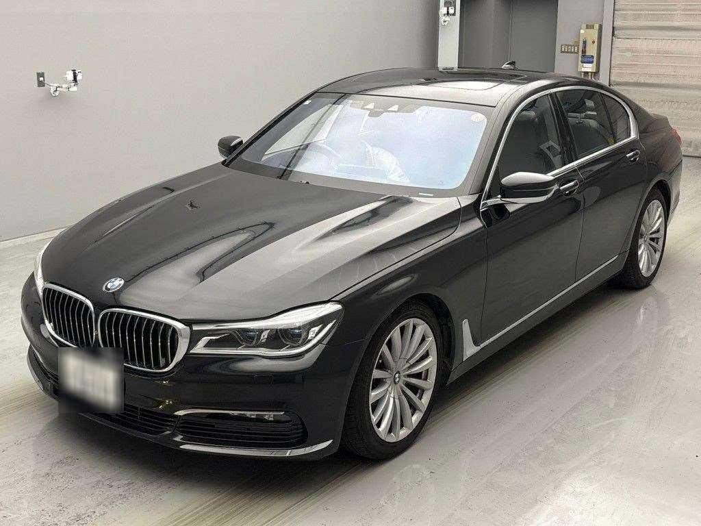 BMW 7 SERIES