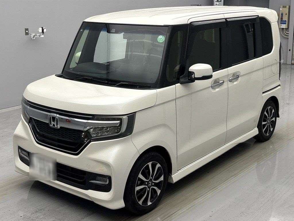 HONDA N BOX CUSTOM