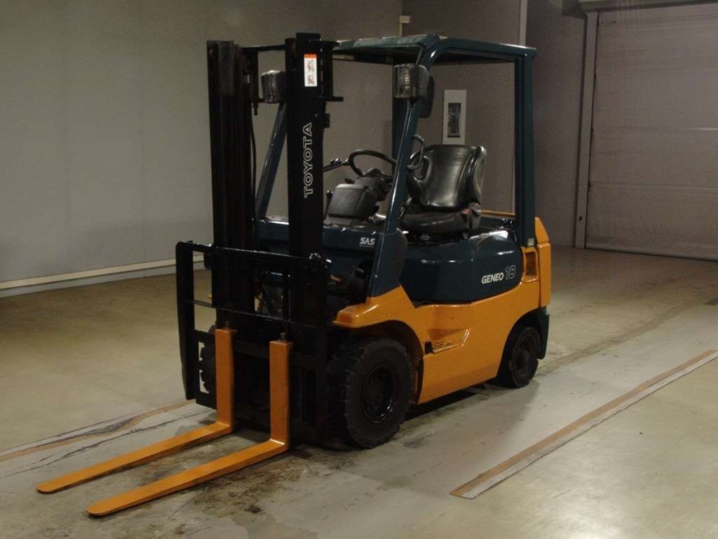 TOYOTA FORKLIFT