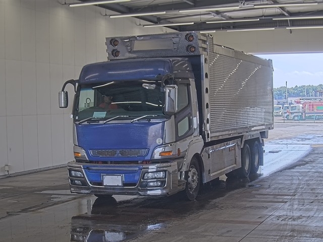 MITSUBISHI FUSO SUPER GREAT