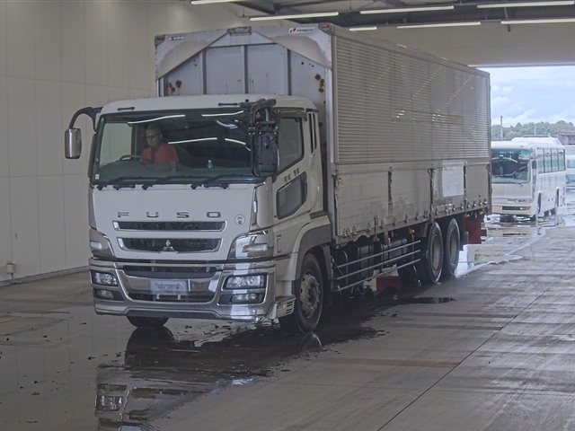 MITSUBISHI FUSO SUPER GREAT