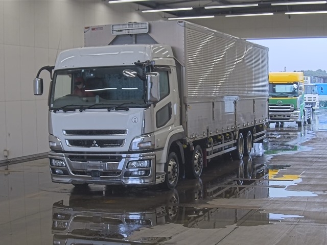 MITSUBISHI FUSO SUPER GREAT