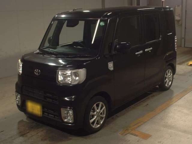 TOYOTA PIXIS MEGA