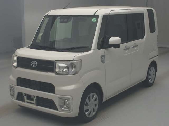 TOYOTA PIXIS MEGA