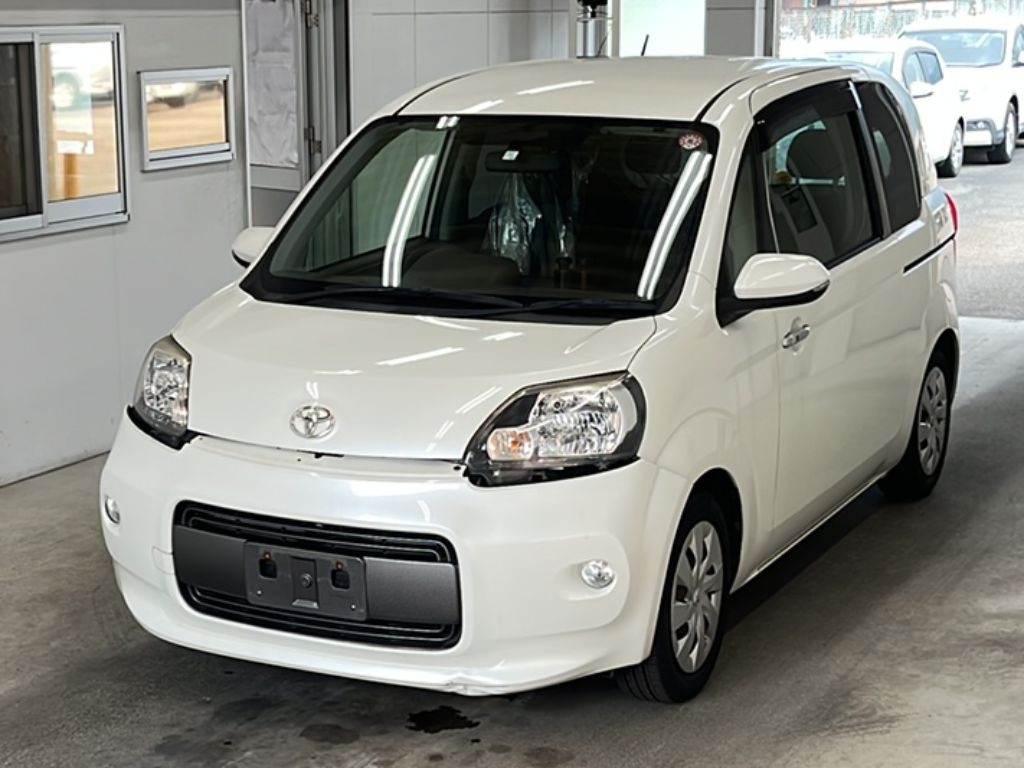 TOYOTA PORTE
