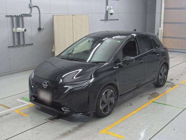 NISSAN AURA