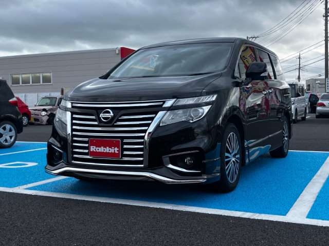 NISSAN ELGRAND