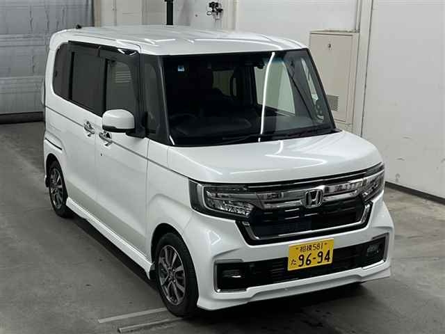 HONDA N BOX CUSTOM
