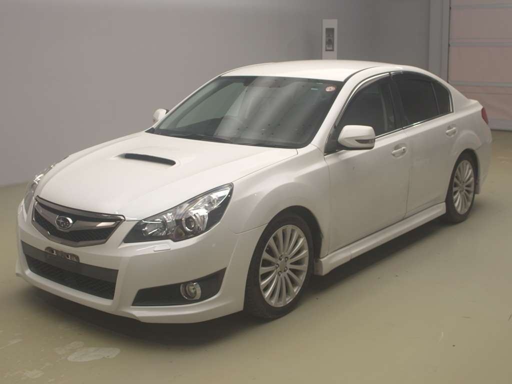 SUBARU LEGACY B4