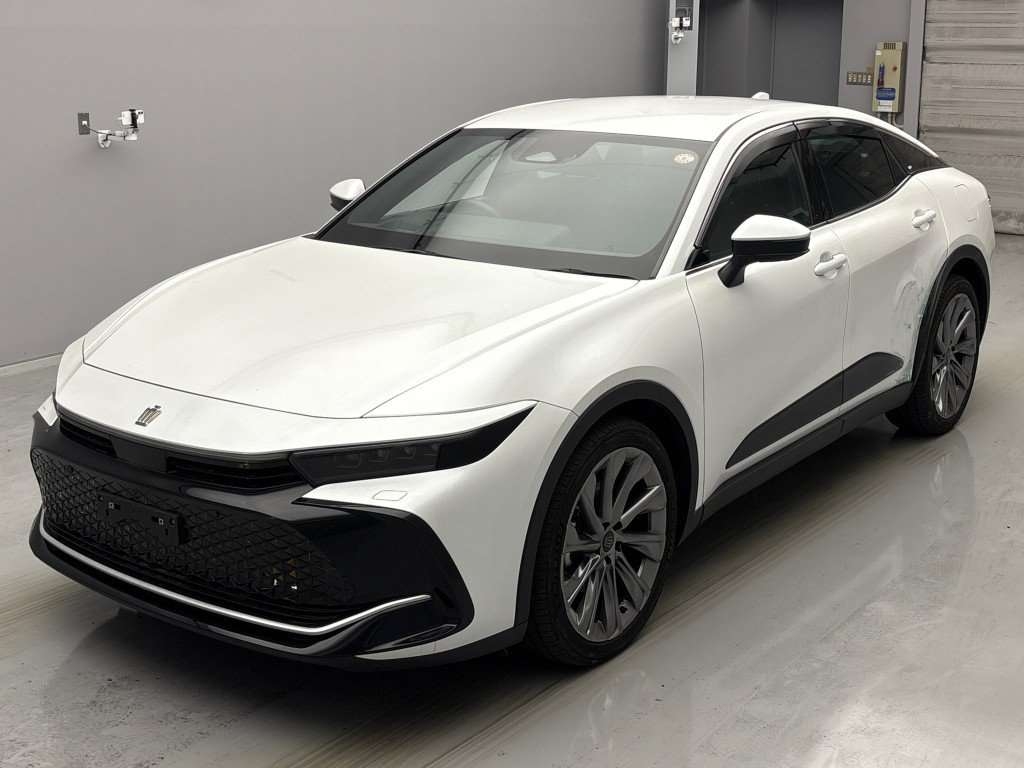 TOYOTA CROWN CROSSOVER