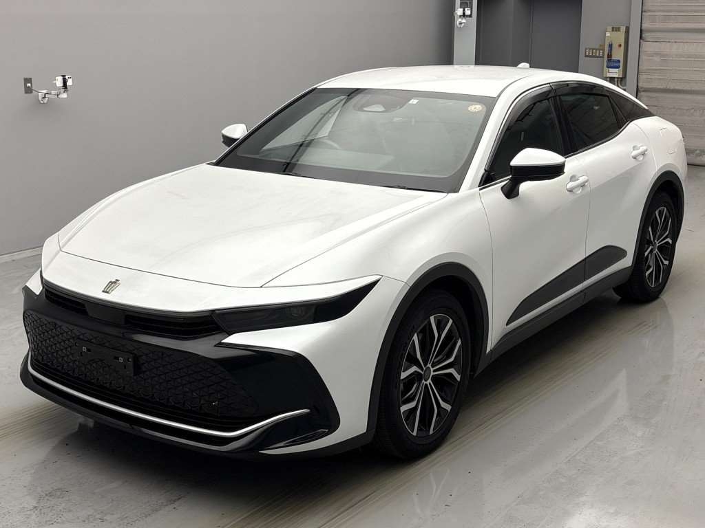 TOYOTA CROWN CROSSOVER