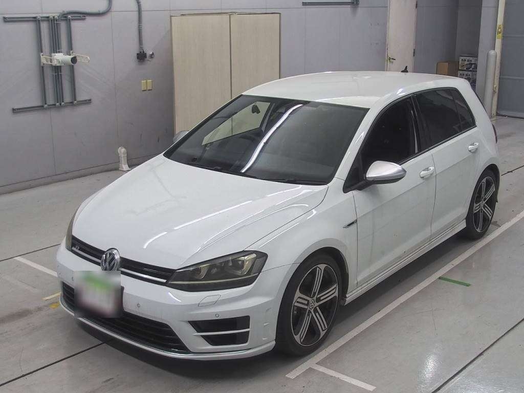 VOLKSWAGEN GOLF R