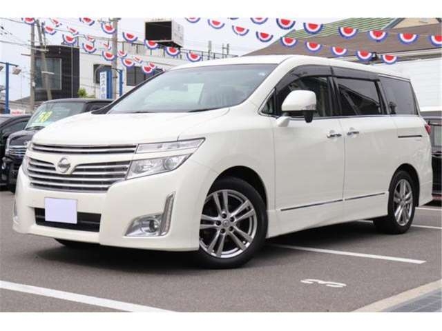 NISSAN ELGRAND