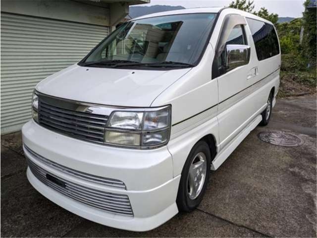 NISSAN ELGRAND
