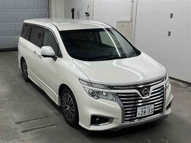 NISSAN ELGRAND