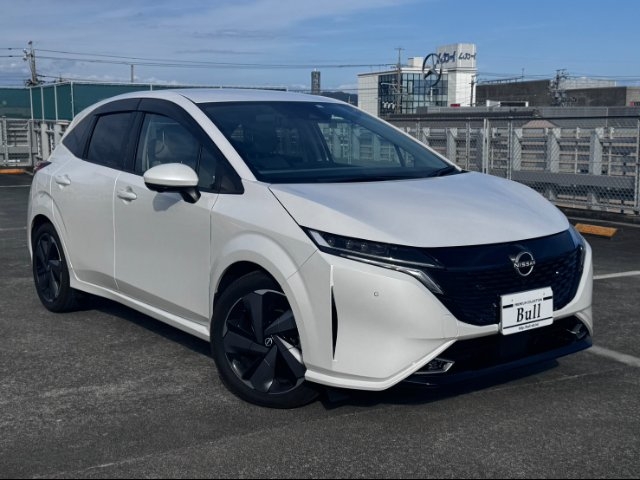 NISSAN AURA