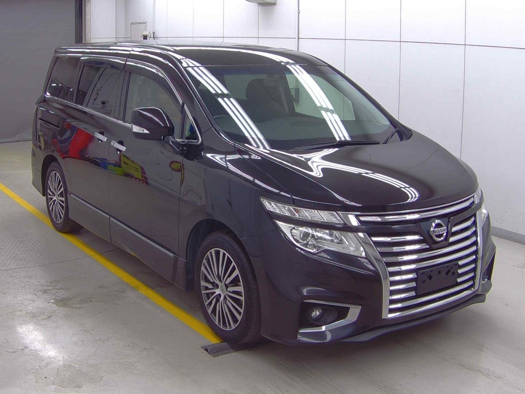 NISSAN ELGRAND