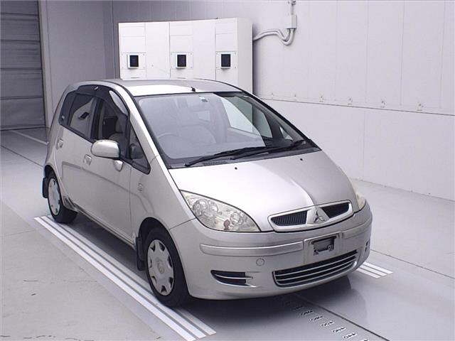 MITSUBISHI COLT