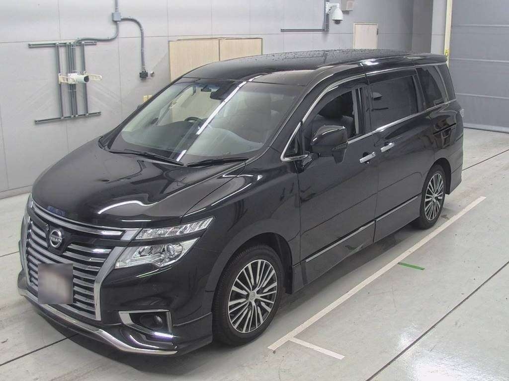 NISSAN ELGRAND