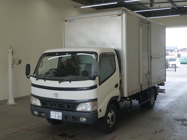 TOYOTA DYNA