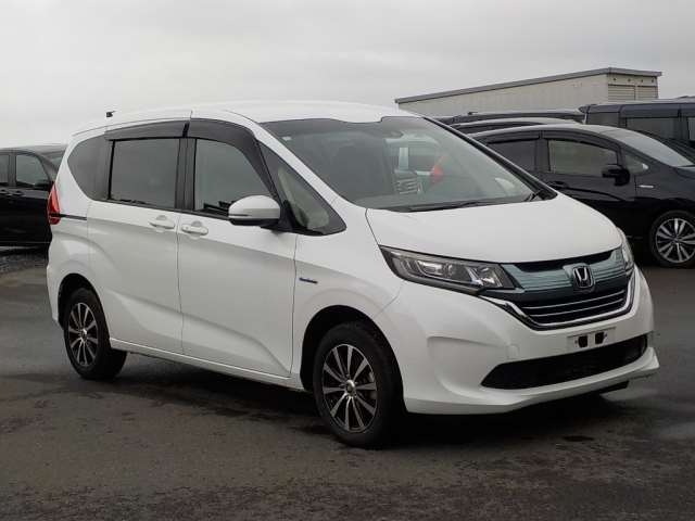 HONDA FREED HYBRID
