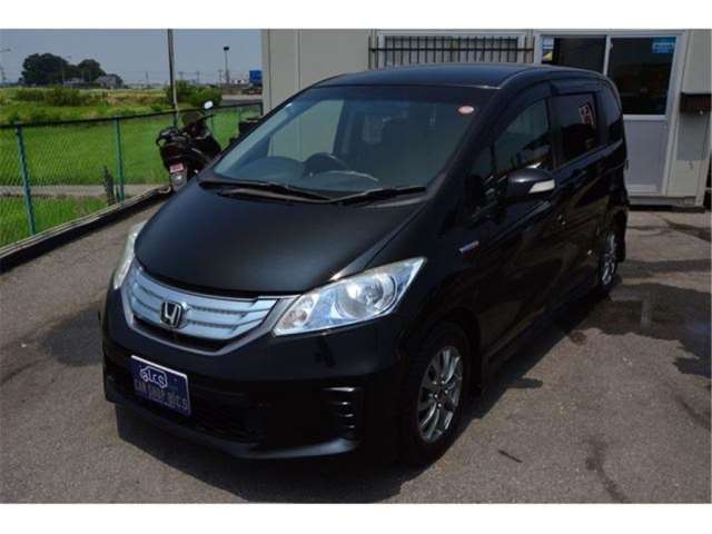 HONDA FREED HYBRID