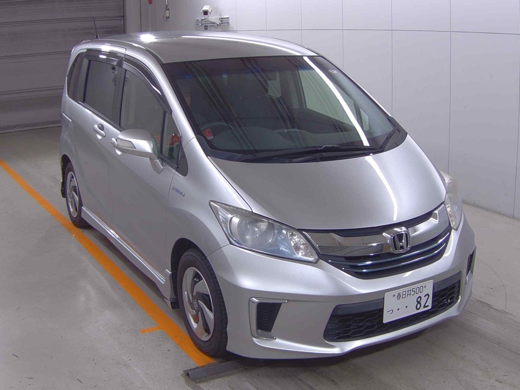 HONDA FREED HYBRID