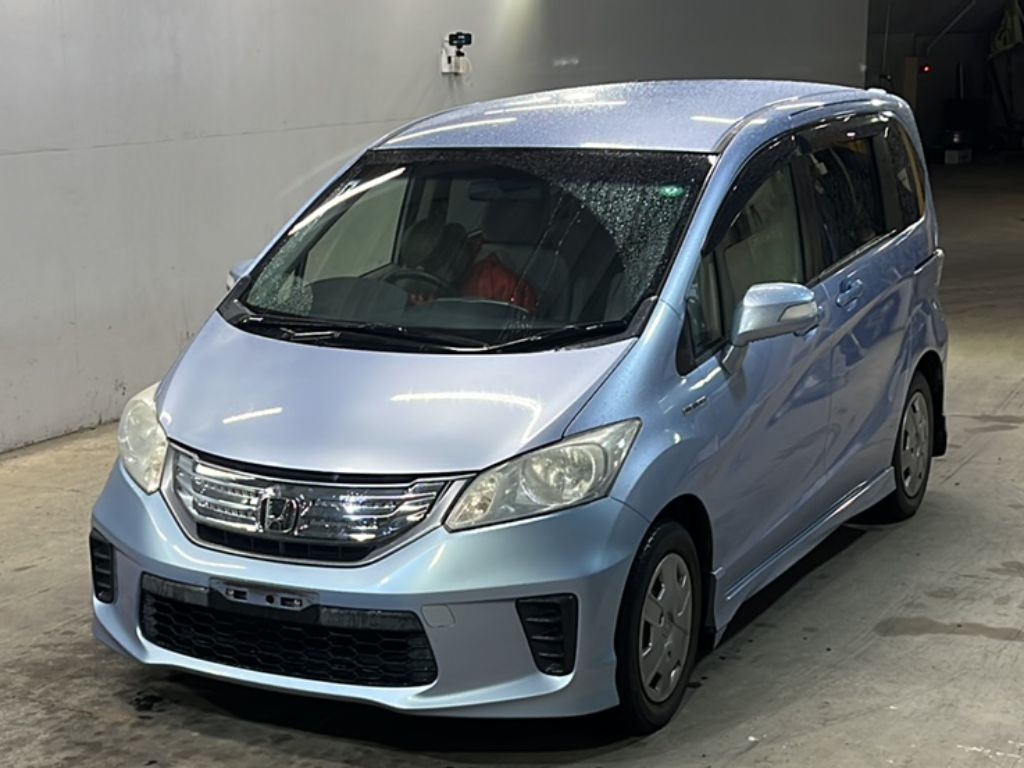 HONDA FREED HYBRID