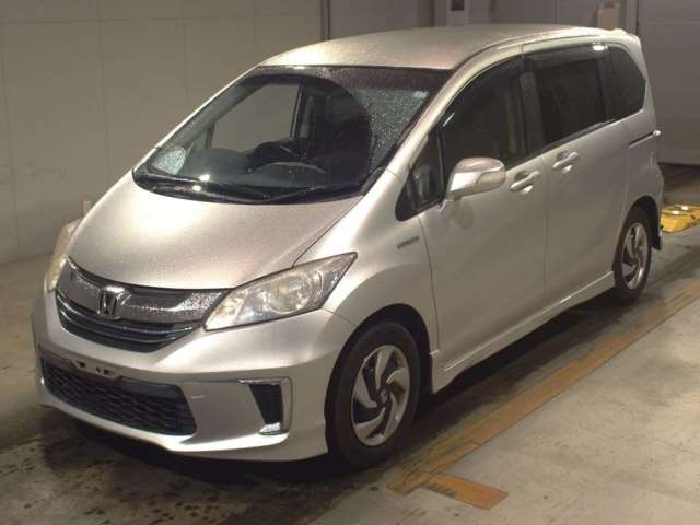 HONDA FREED HYBRID