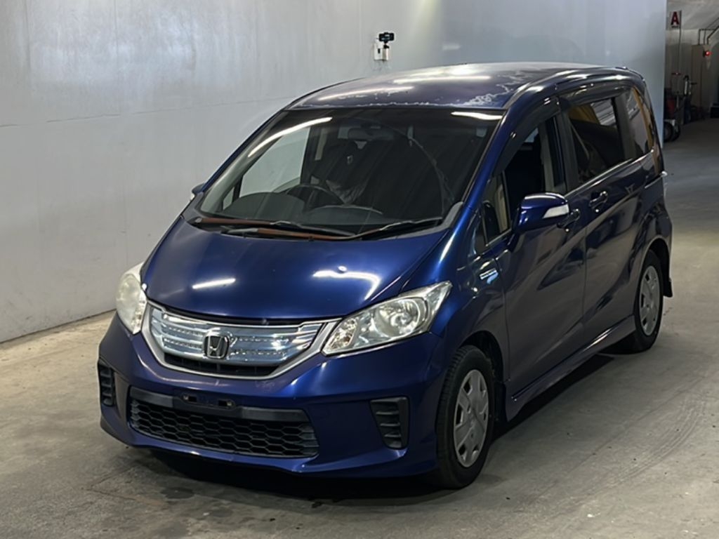 HONDA FREED HYBRID