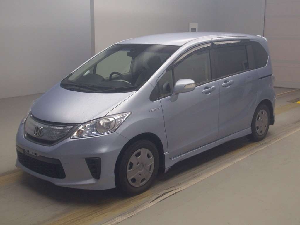 HONDA FREED HYBRID