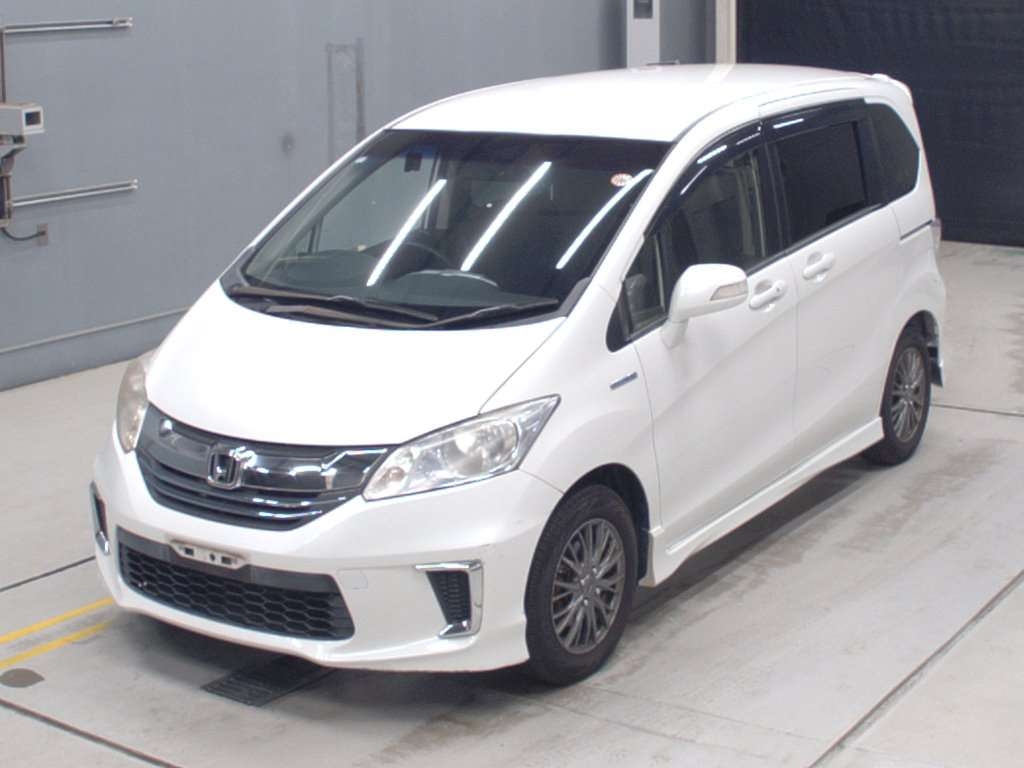 HONDA FREED HYBRID