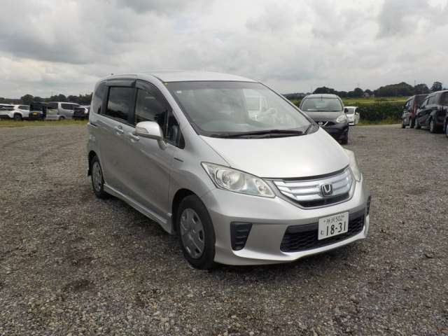 HONDA FREED HYBRID