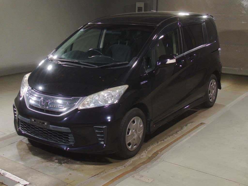 HONDA FREED HYBRID