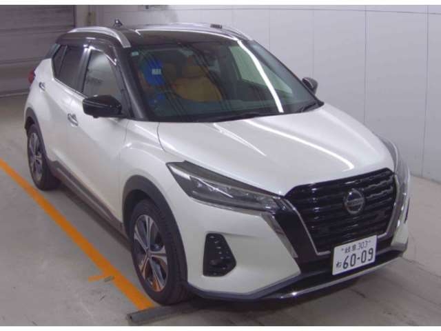 NISSAN KICKS